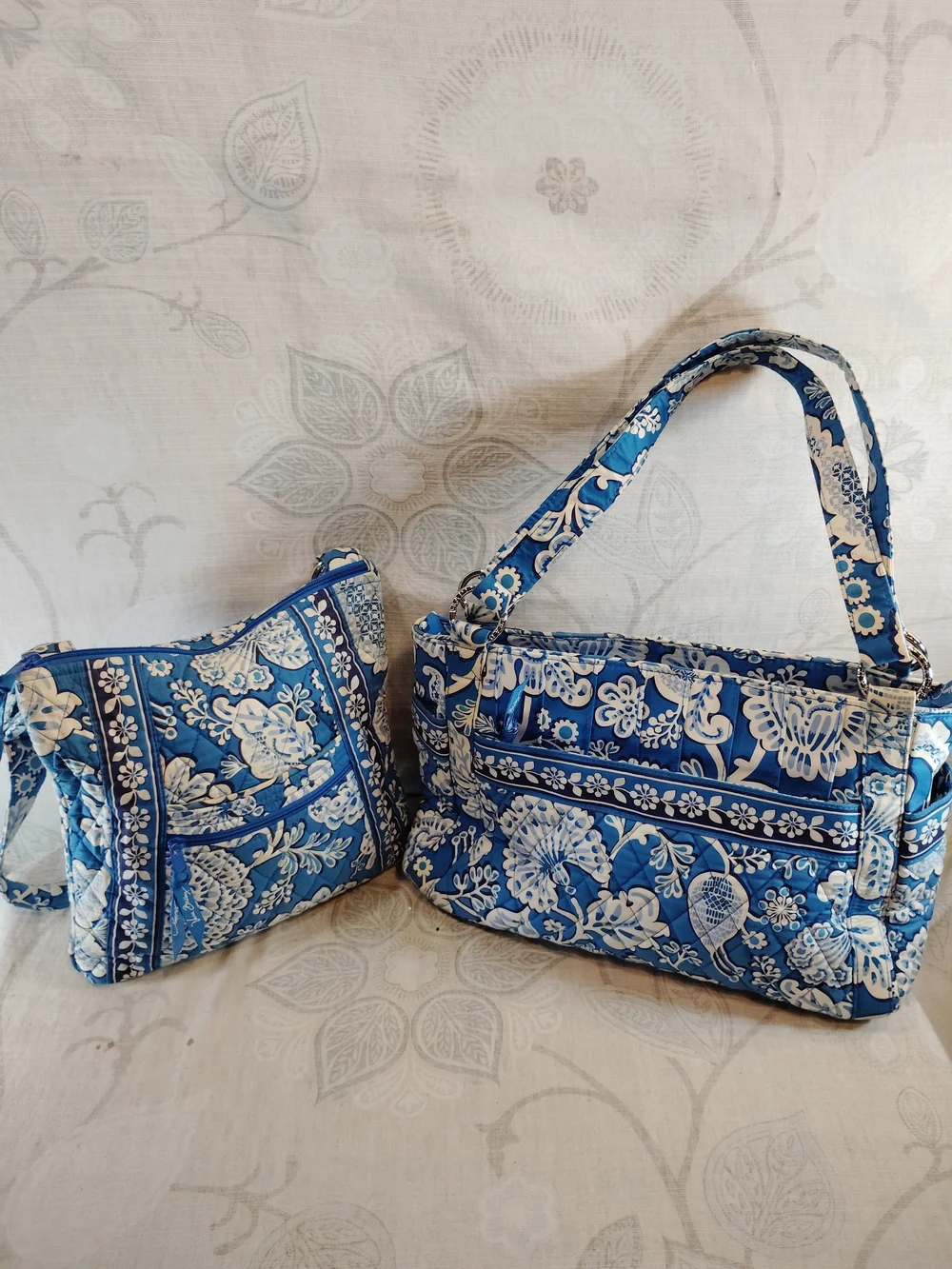 Vera Bradley 2pc  Blue and White Floral Quilted Crossbody & Shoulder Bag Set